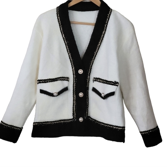 CONTRAST SHIMMER FRINGE FUZZY KNIT CARDIGAN IN WHITE - Picture 6 of 11
